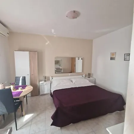 Appartement Sandi *