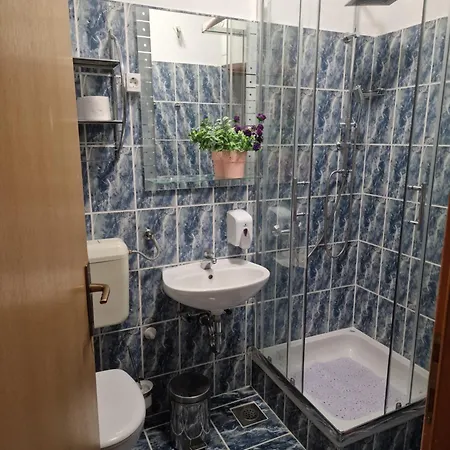Sandi Apartment